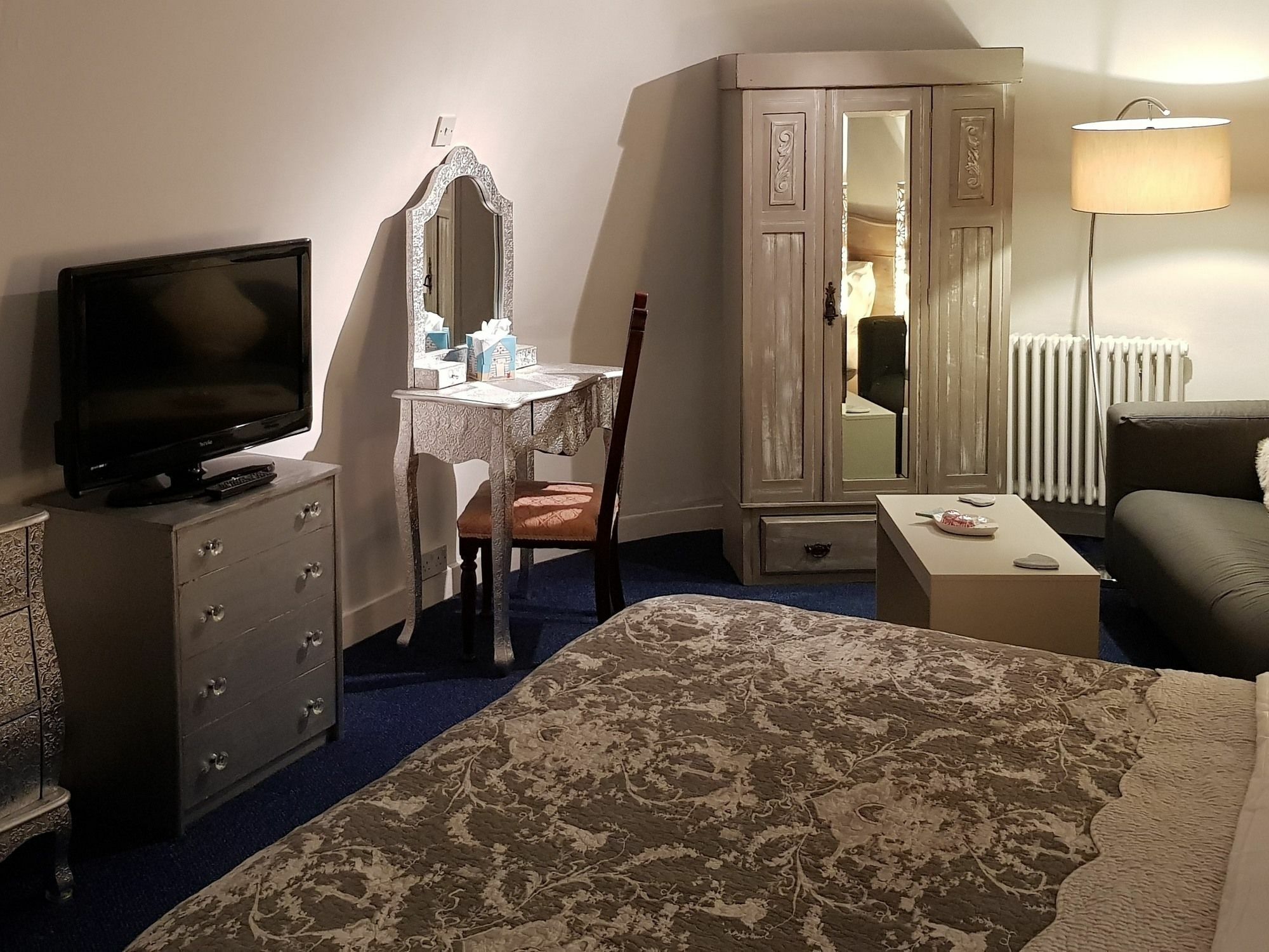 The Roundhouse Hotel Уеймут Екстериор снимка